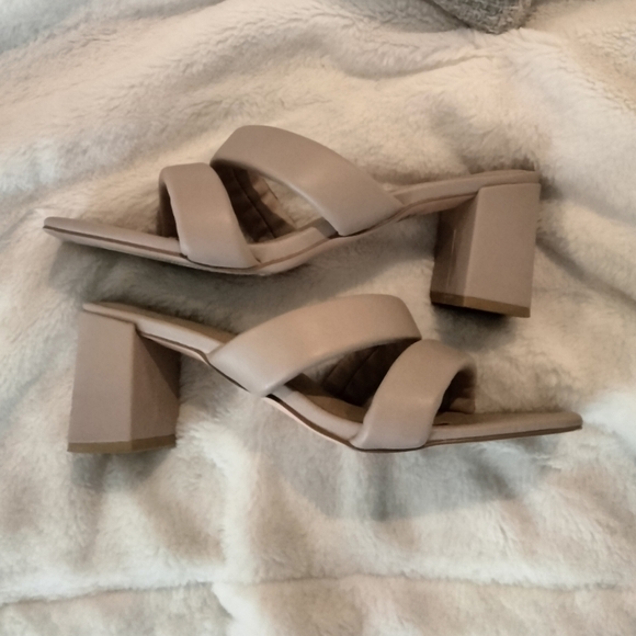 New York & Company Heel Sandals - Picture 5 of 6